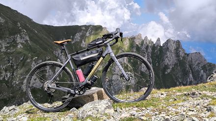 Gravel-ul: libertatea de a alege orice drum – cu Merida Silex 7000