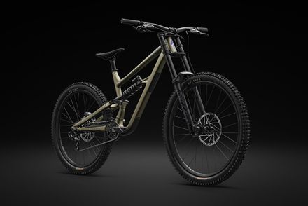 Specialized a lansat un nou Status pentru downhill! Specialized a lansat un nou Status pentru downhill!
