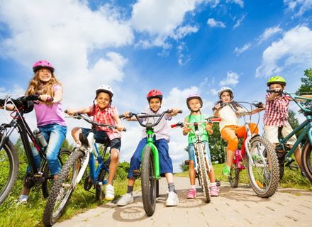 Zece condiții de care trebuie ținut seama când alegem o bicicleta pentru copii