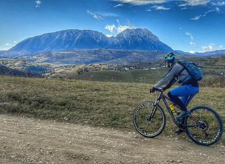 Cu bicicleta la Holbav și Poiana Mărului